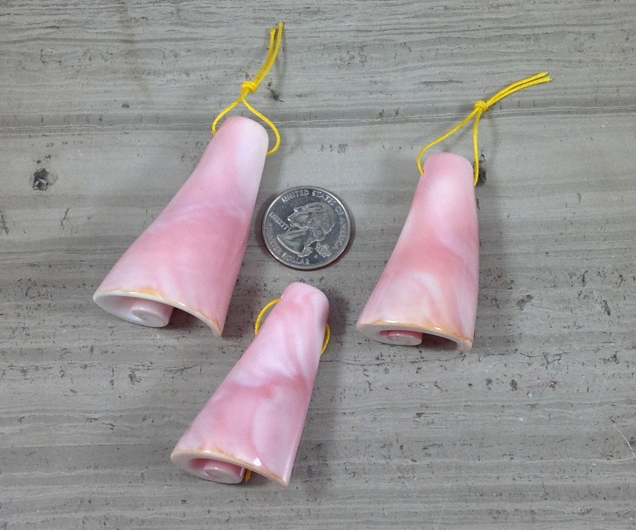 Queen Conch Cone Shape Pendant (1pc)-1