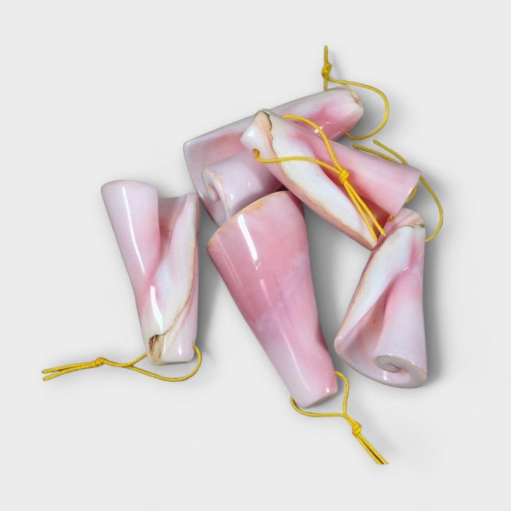 Queen Conch Cone Shape Pendant (1pc)-0